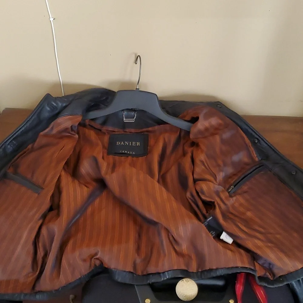 💝 SOLD🎉🎉Danier leather jacket🔥 - Picture 6 of 15